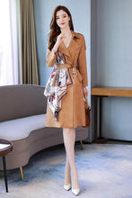 Load image into Gallery viewer, 2020 new spring fashion women clothes LANMREM2020 TURN-down collar scarf patchwork velvet fabric high quality jacket WJ97004